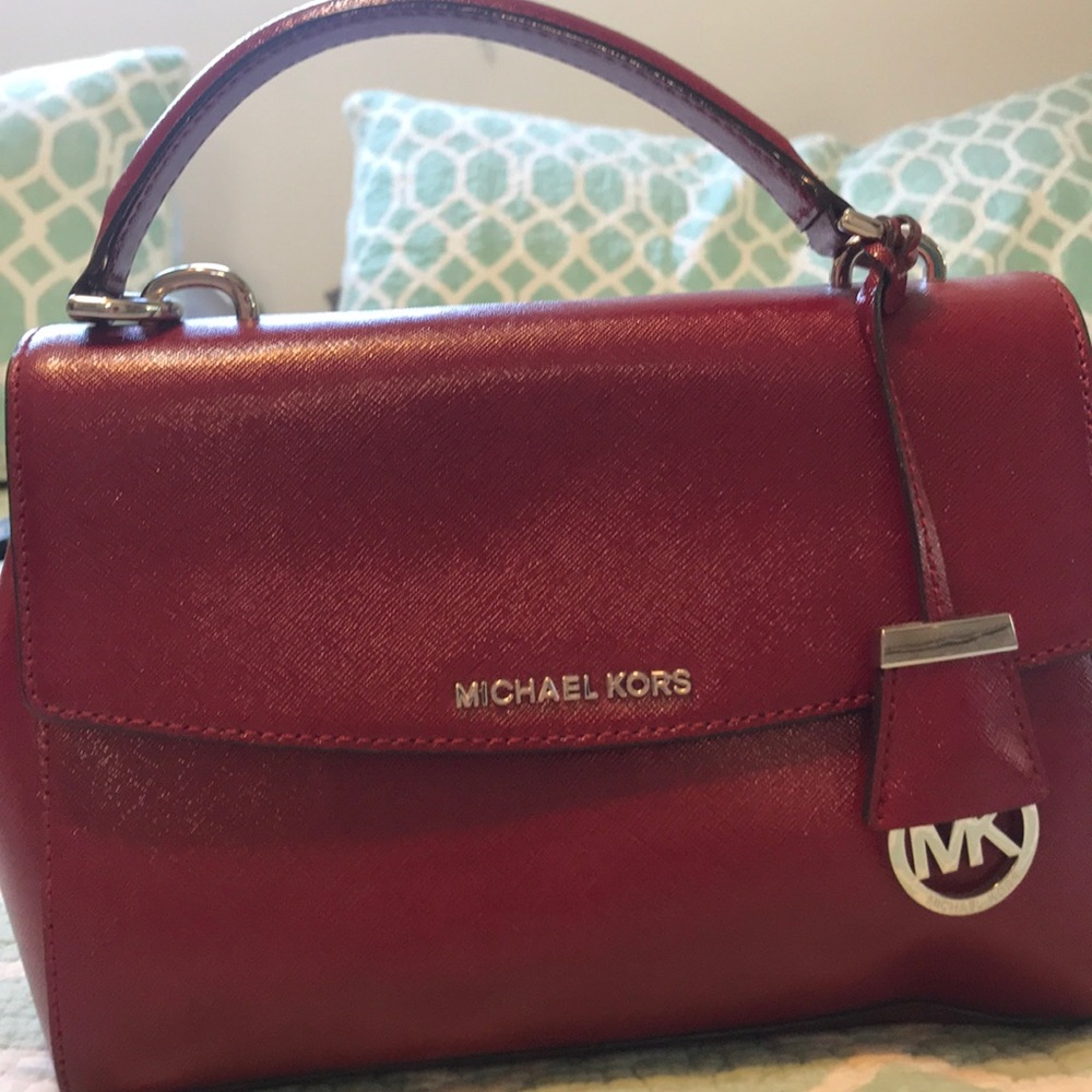 Michael kors satchel